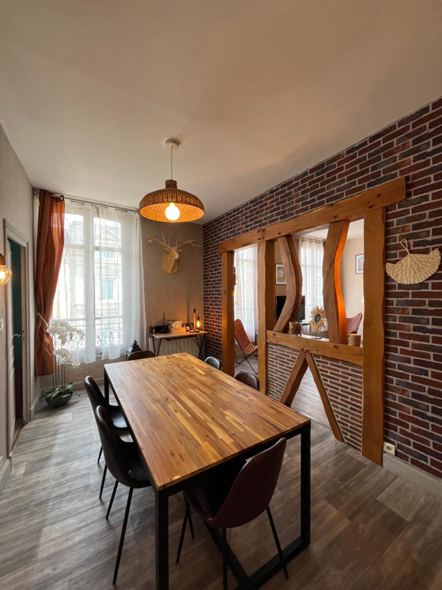 Cote Chateau - Grand Appartement Au Coeur De Blois Eksteriør bilde