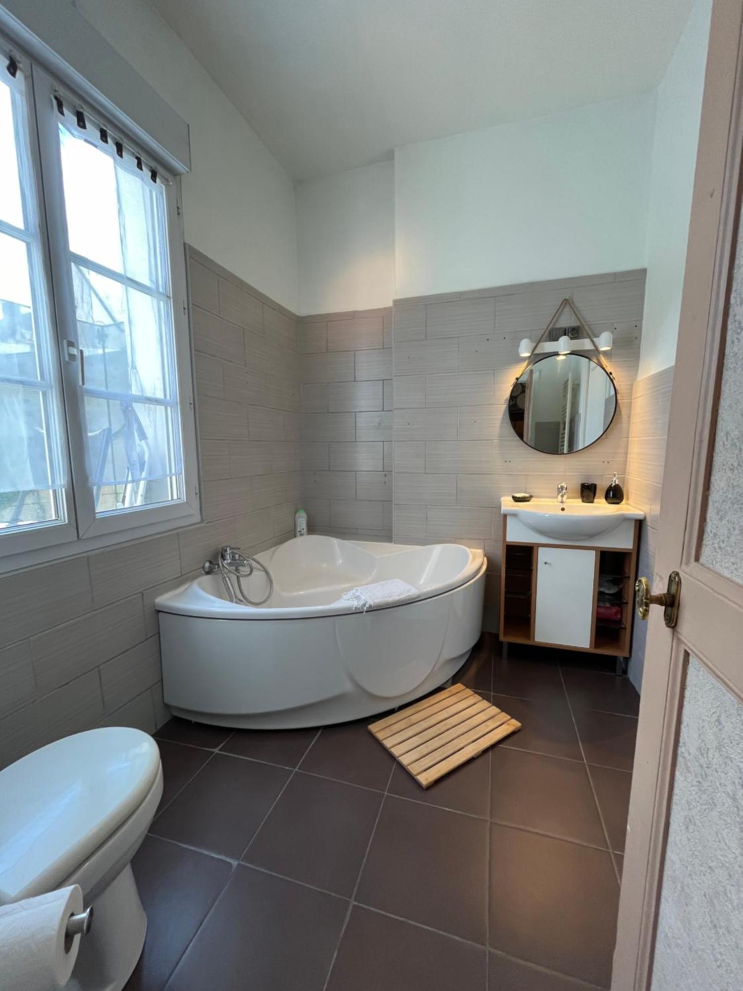 Cote Chateau - Grand Appartement Au Coeur De Blois Eksteriør bilde